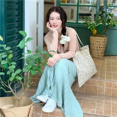 拳头在哭泣 海报